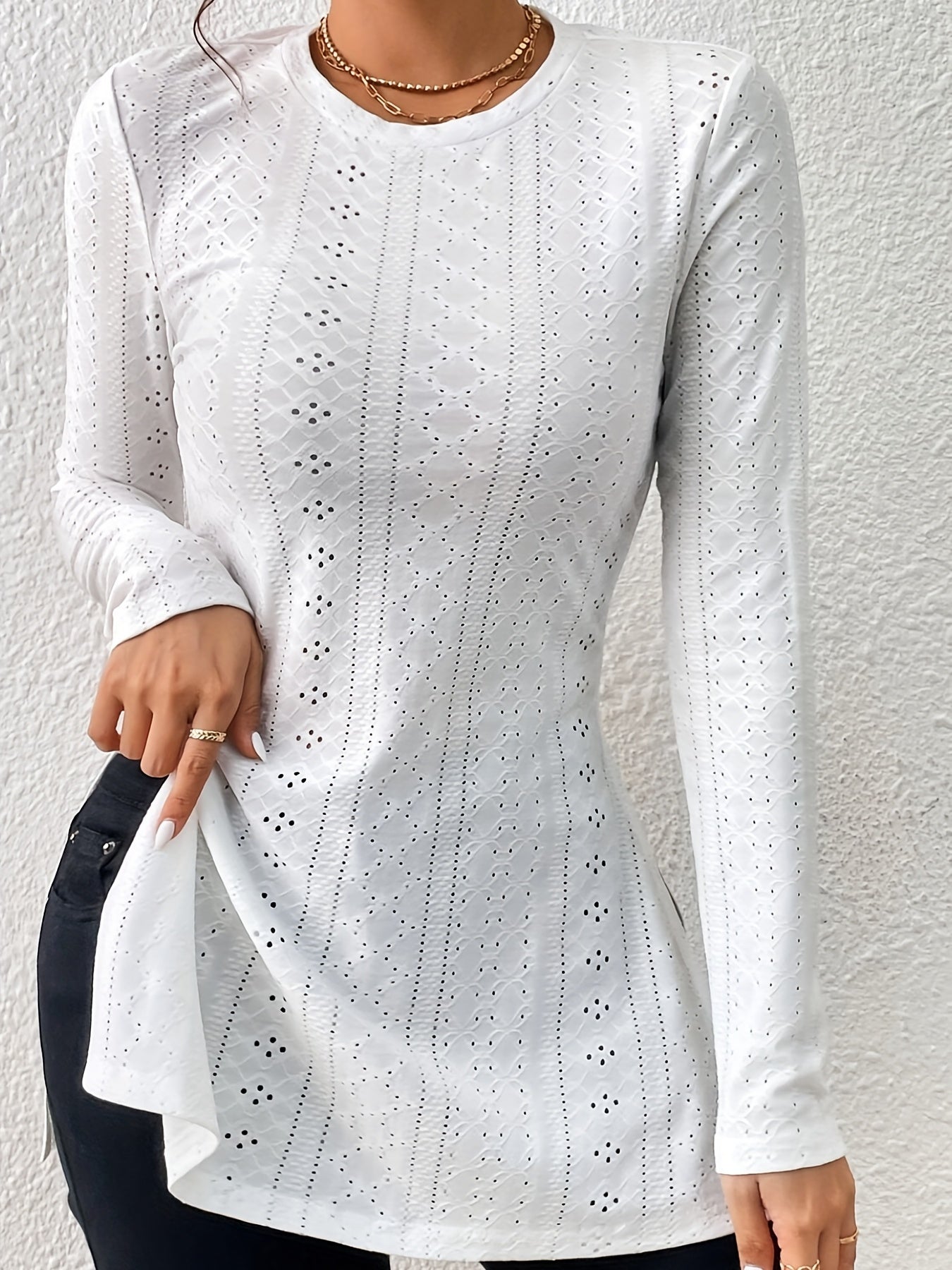 Essential Hollow-Out Elegant Long-Sleeve T-Shirt for Women Travelers