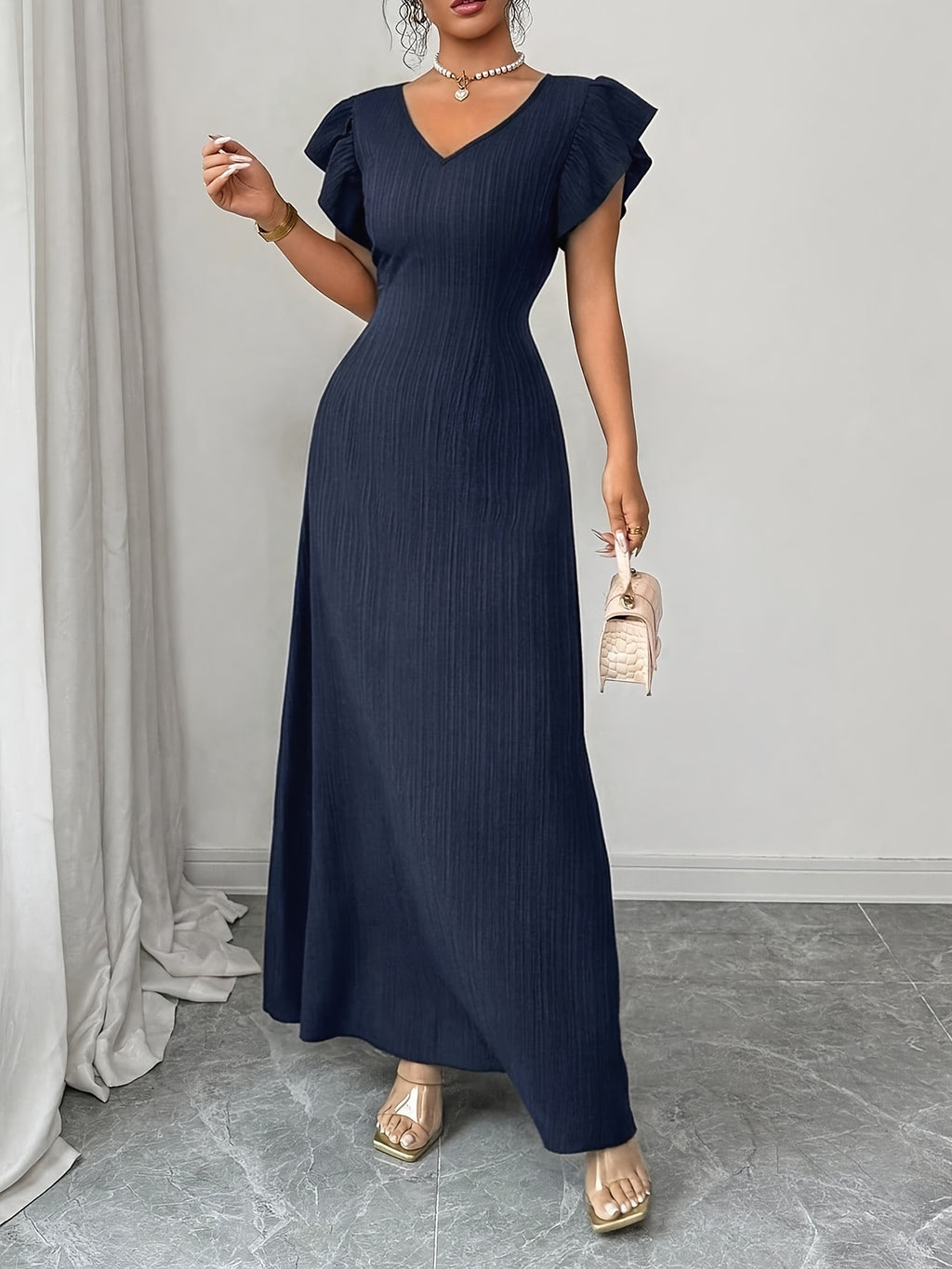 Women's Pleated Fabric Dress, Suitable for Spring and Summer Wear