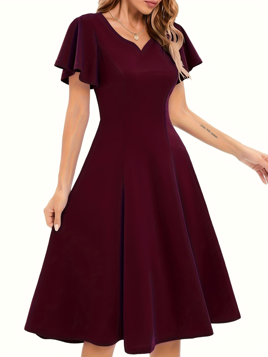 Elegant Spring-Summer Women's Dress with Heart-Shaped Neckline, Ruffle Sleeves, and Wide Hem